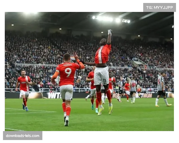 数据前瞻:卢顿是英超向前传球比例最高的球队,控球风格直接